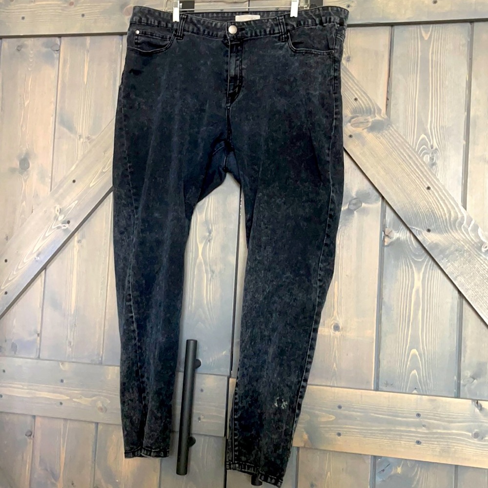 Forever 21 Grey Acid Wash Jeans